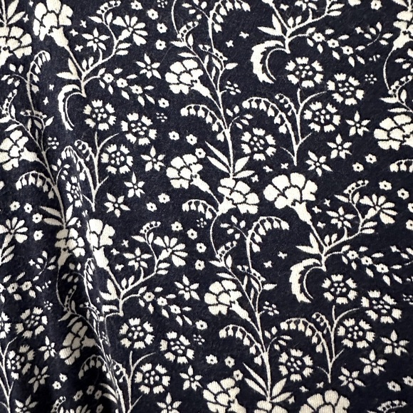 Floral Tank Top in Navy - Picture 3 of 4